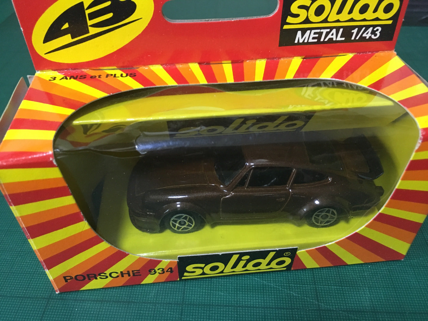 1:43rd Scale Porsche 934 Turbo In Burgundy