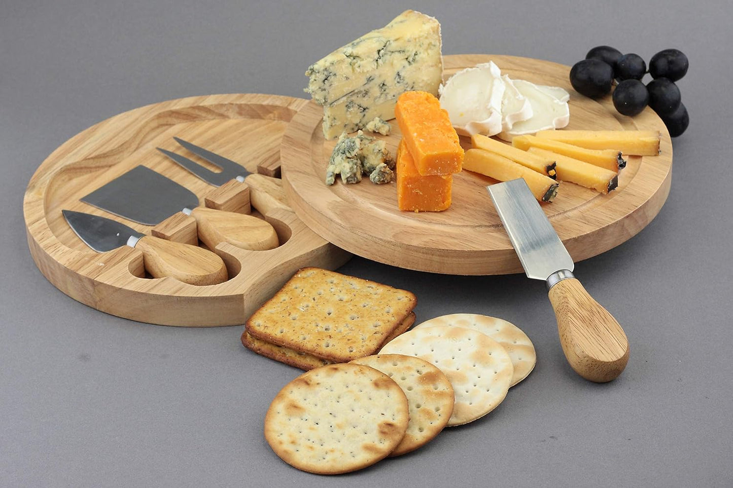 Round Cheese Board & 4 Pce Knife Serving Set