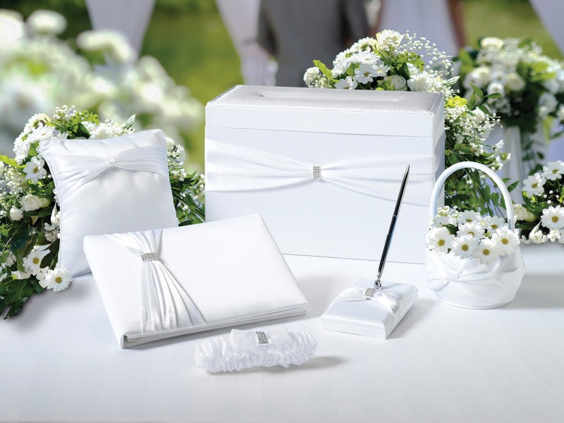 6 Piece White Bridal Wedding Accessory Set In a Box