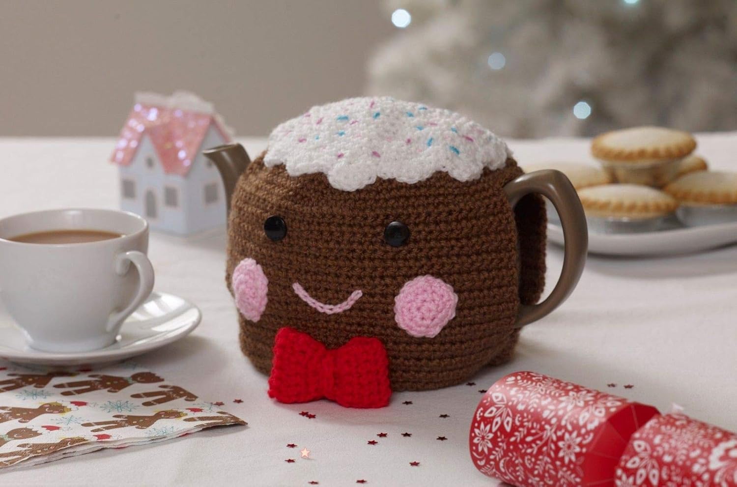 King Cole Christmas Crochet Book 3 - Amigurumi Nativity Scene Garland Baubles Wreath Penguin & More