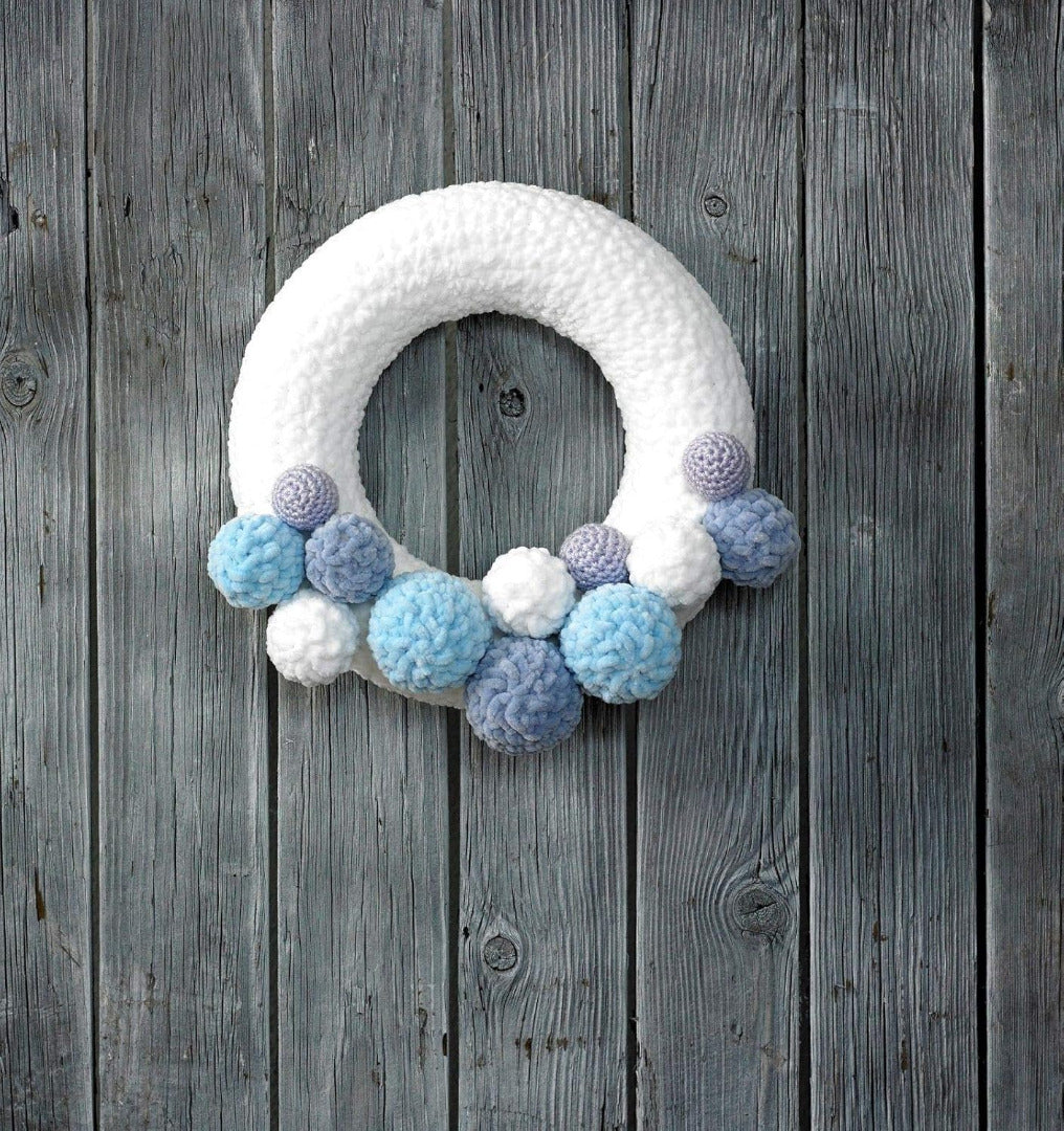 King Cole Christmas Crochet Book 3 - Amigurumi Nativity Scene Garland Baubles Wreath Penguin & More