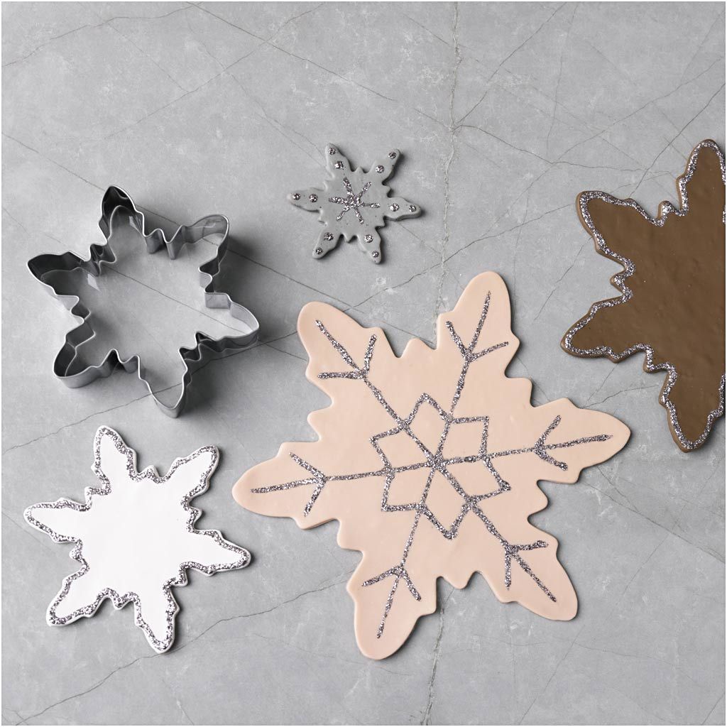 Snowflake Shaped Cookie Cutters - Pack of 6
