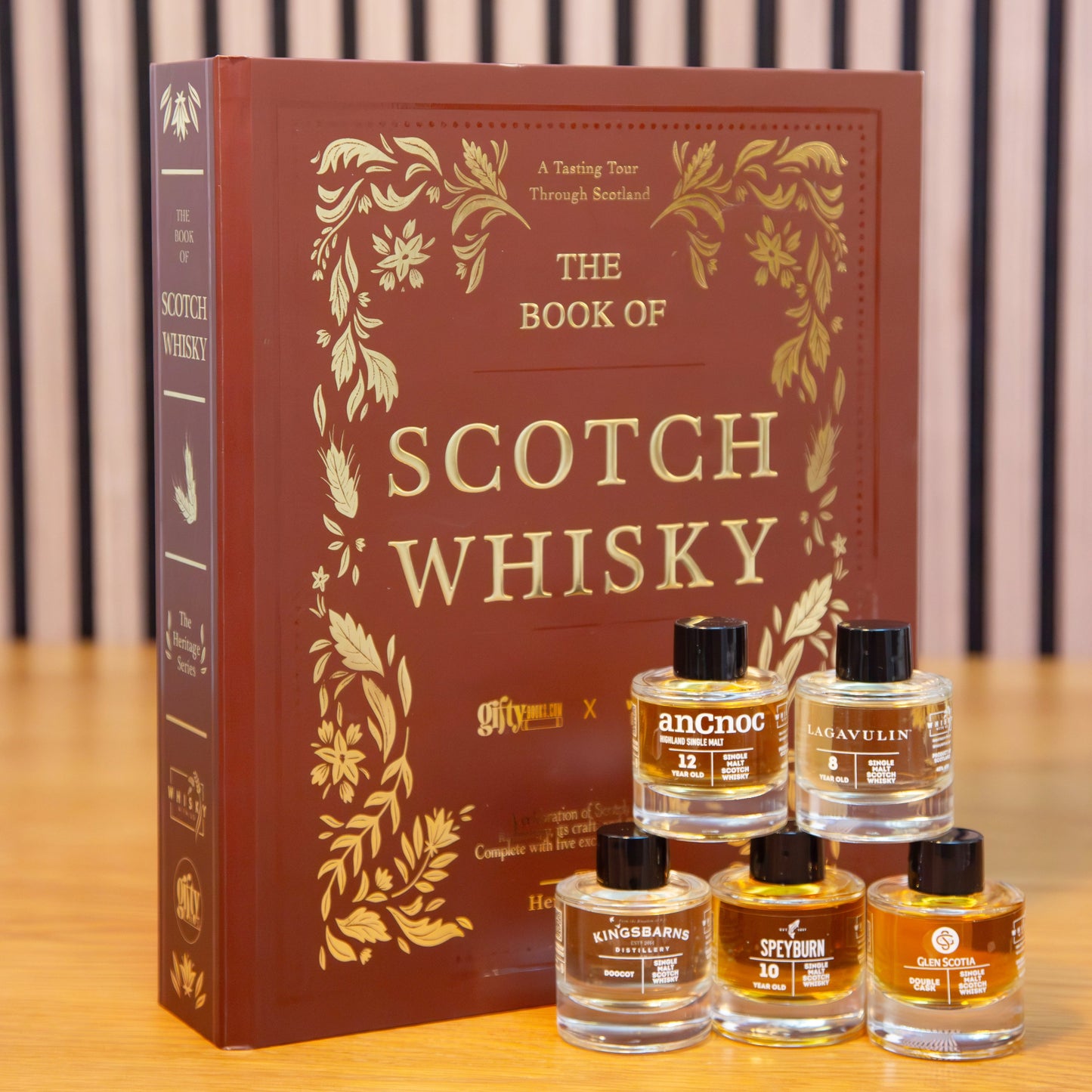 Whisky Gift Set - The Book of Scotch Whisky – Whisky Tasting Gift Set with 5 Single Malt Miniatures