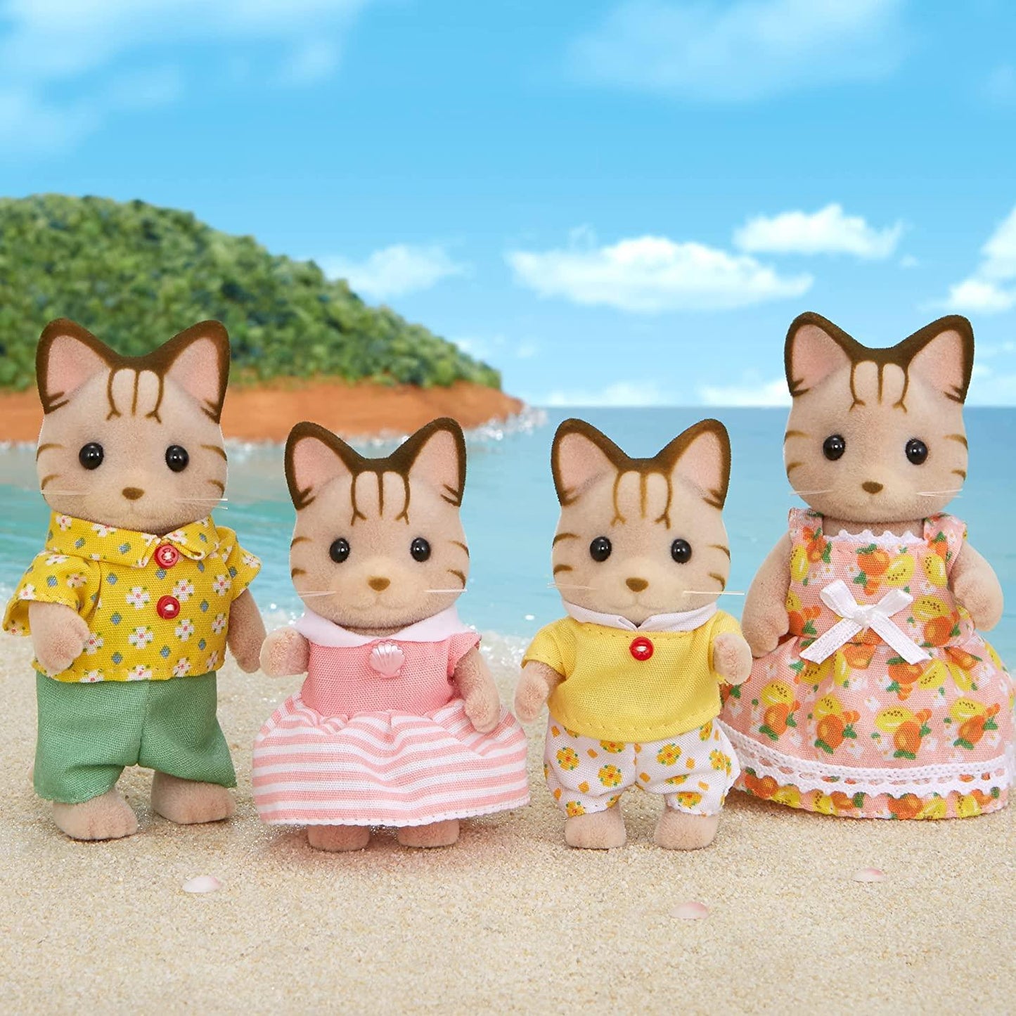 Sylvanian Families Striped Cat Family Toy Playset for Ages 3 and Up