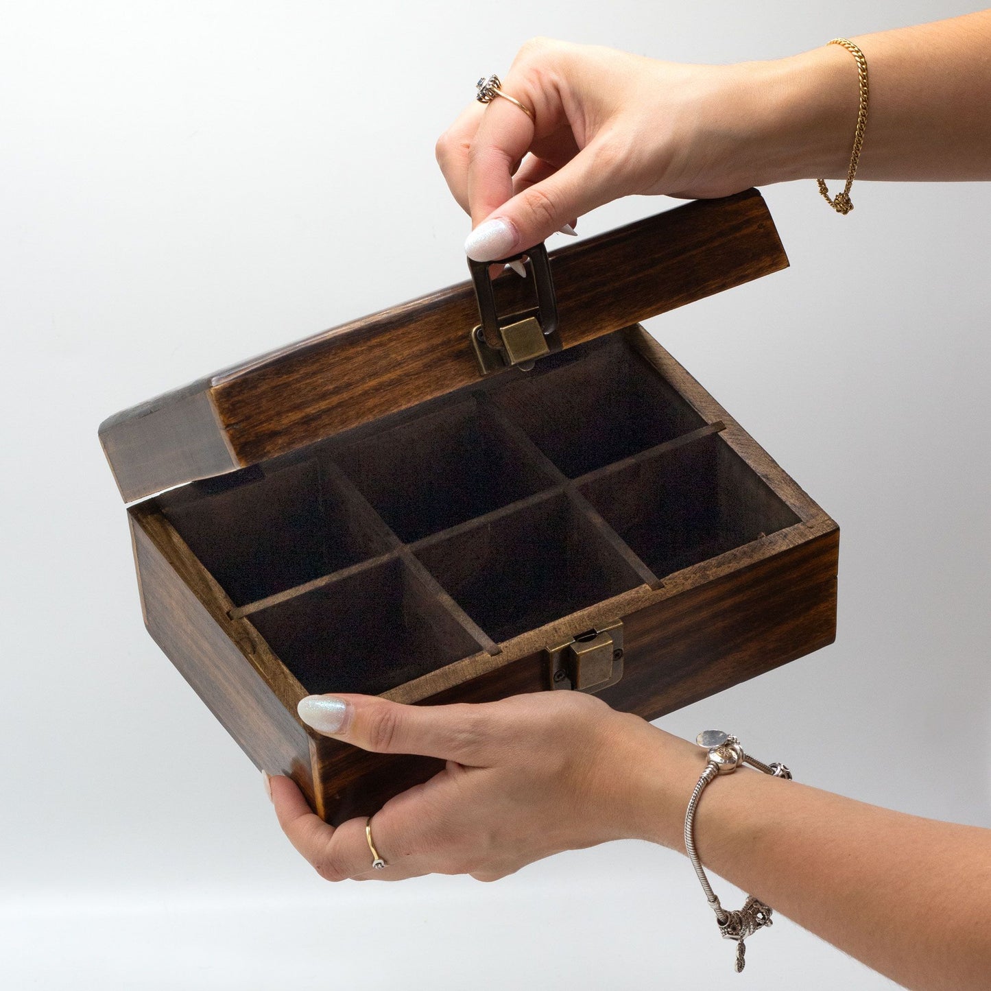 Carved Mango Wood Tea Box (Medium)