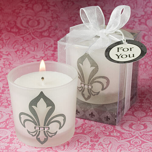 Fleur de lis design candle