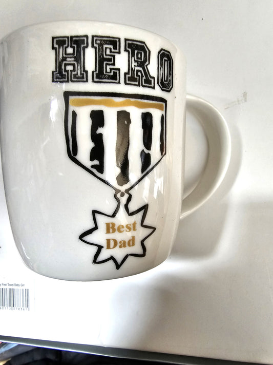 HERO BEST DAD GIFT MUG