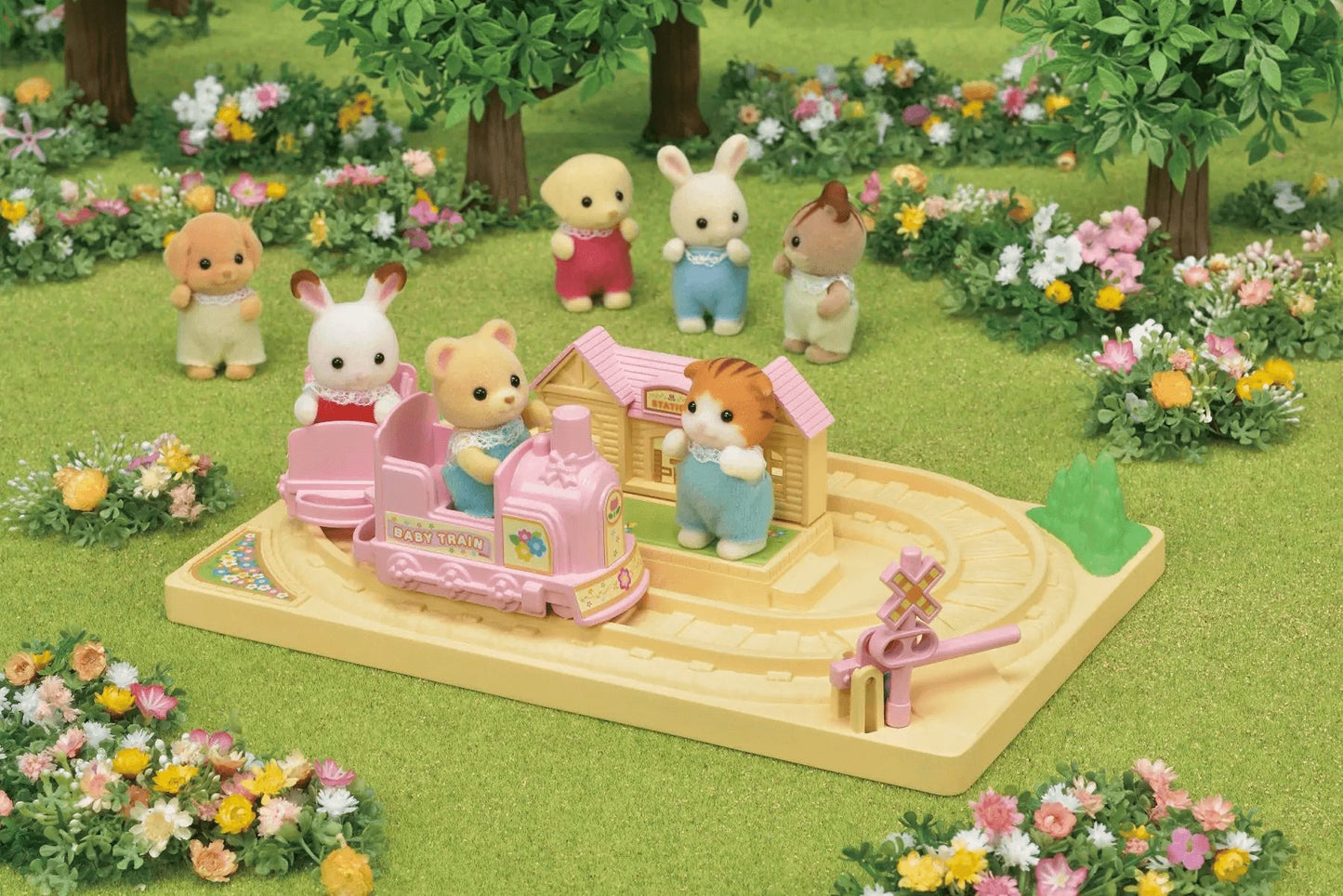 Sylvanian Families Baby Choo-Choo Train Toy Playset for Ages 3 and Up