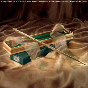 Harry Potter - Hermione's Wand in Ollivanders Box - The Noble Collection