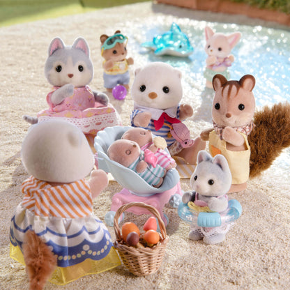 Sylvanian Families Sea Otter Family Toy Playset for Ages 3 and Up