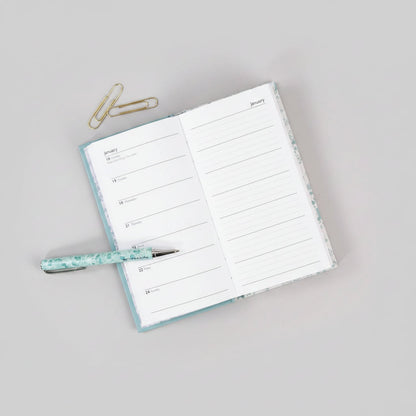 Peter Rabbit 2027 Slim Weekly Diary Pocket Planner - Week-to-View Organiser
