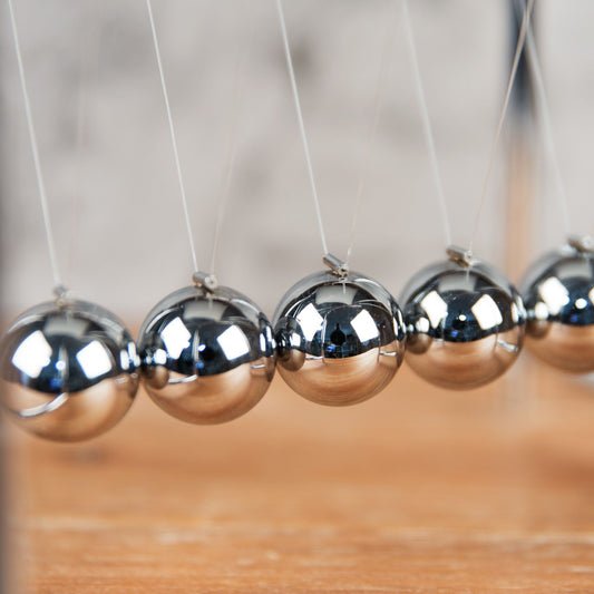 Harvey Makin Collection - Newton's Cradle 14 x 18cm