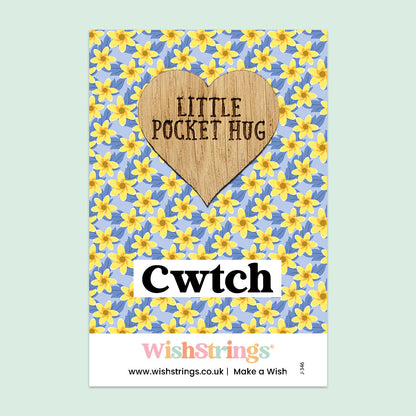 Wishstrings Pocket Hug - Cwtch, Welsh Quote Pocket Hug | Thoughtful Welsh Language Gift | Keepsake Token for Sending Hugs & Warm Embraces