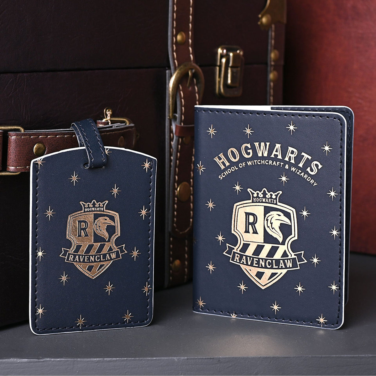 Warner Bros Harry Potter Alumni Passport Holder & Luggage Tag - Ravenclaw