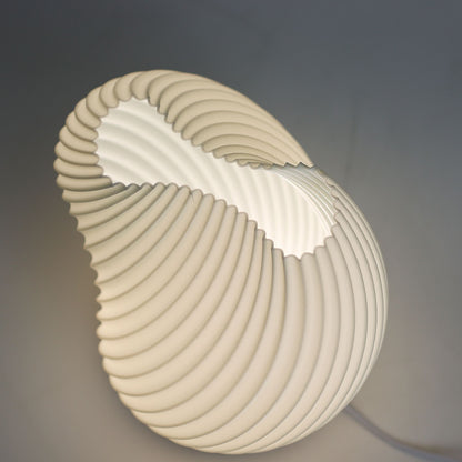 Shell Twisted New Wave Lamp - USB - 3 settings