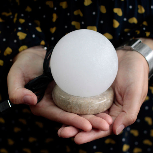 Quality USB Ball WHITE Himalayan Salt Lamp - 9 cm