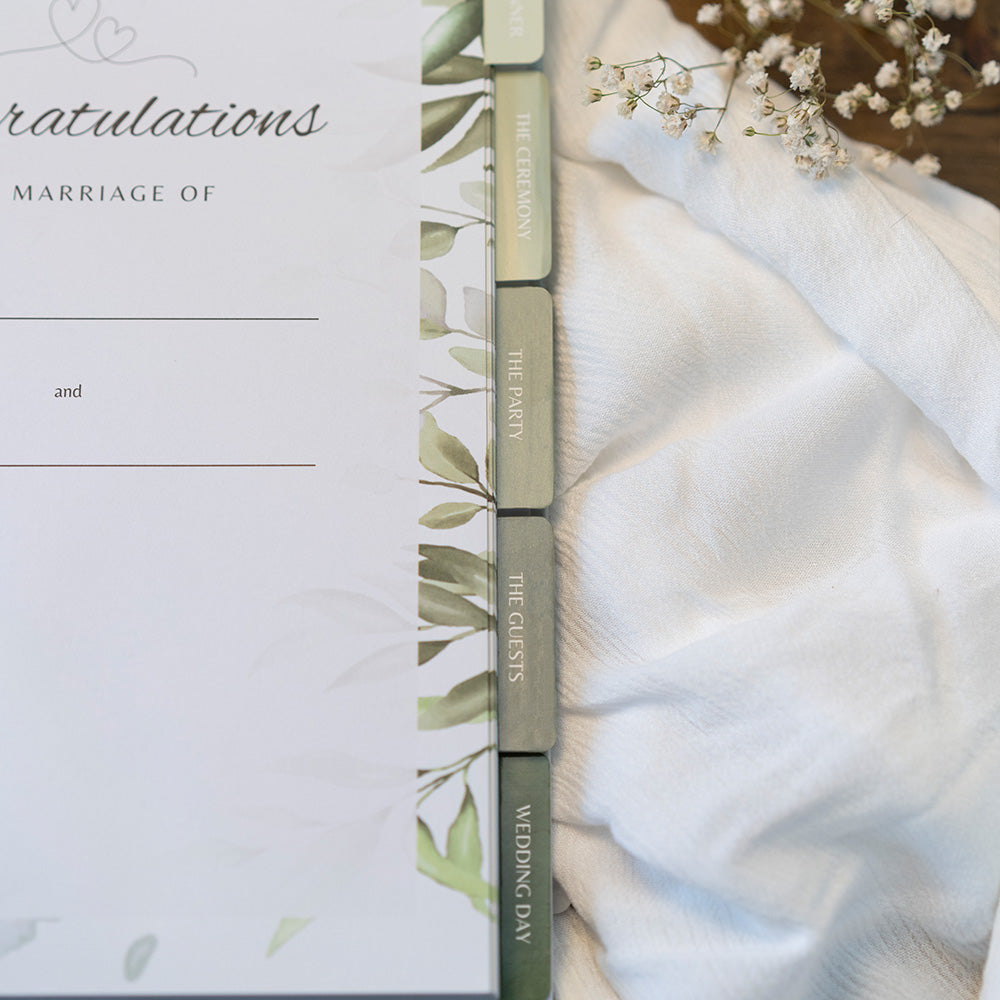The Complete Wedding Planner, 160 Pag Spiral Bound Wedding Organizer with Gold Foil Cover