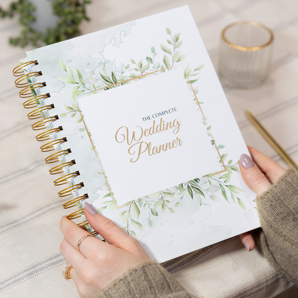 The Complete Wedding Planner, 160 Pag Spiral Bound Wedding Organizer with Gold Foil Cover